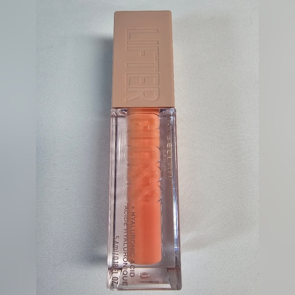 Maybelline Lifter Plumping Lip Gloss Color Peach New - Picture 1 of 4